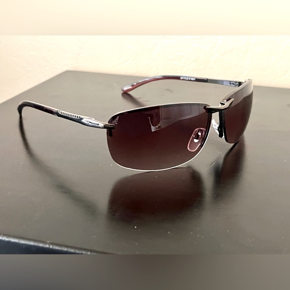 Pugsgear Aviator Style  Sunglasses